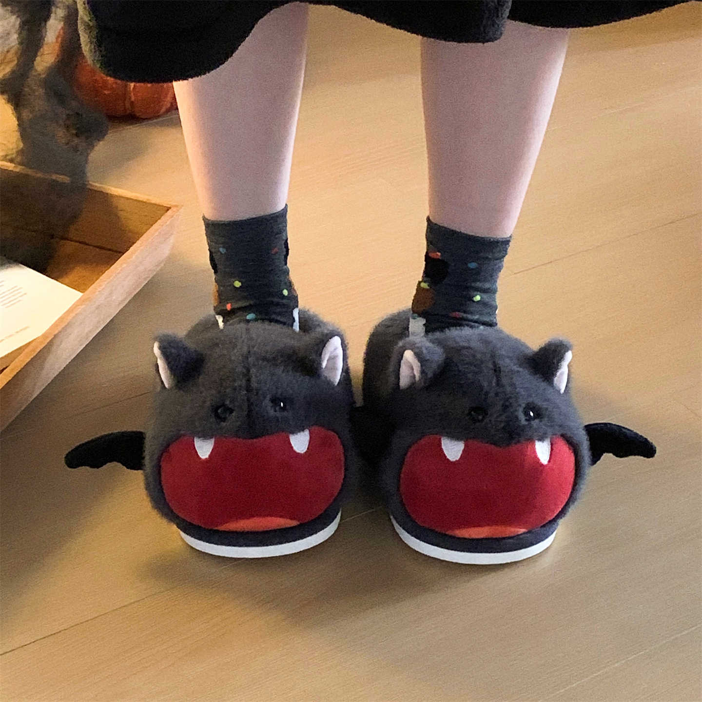 Halloween Bat Plush Slippers W - Sewing Fleece reseña y precio