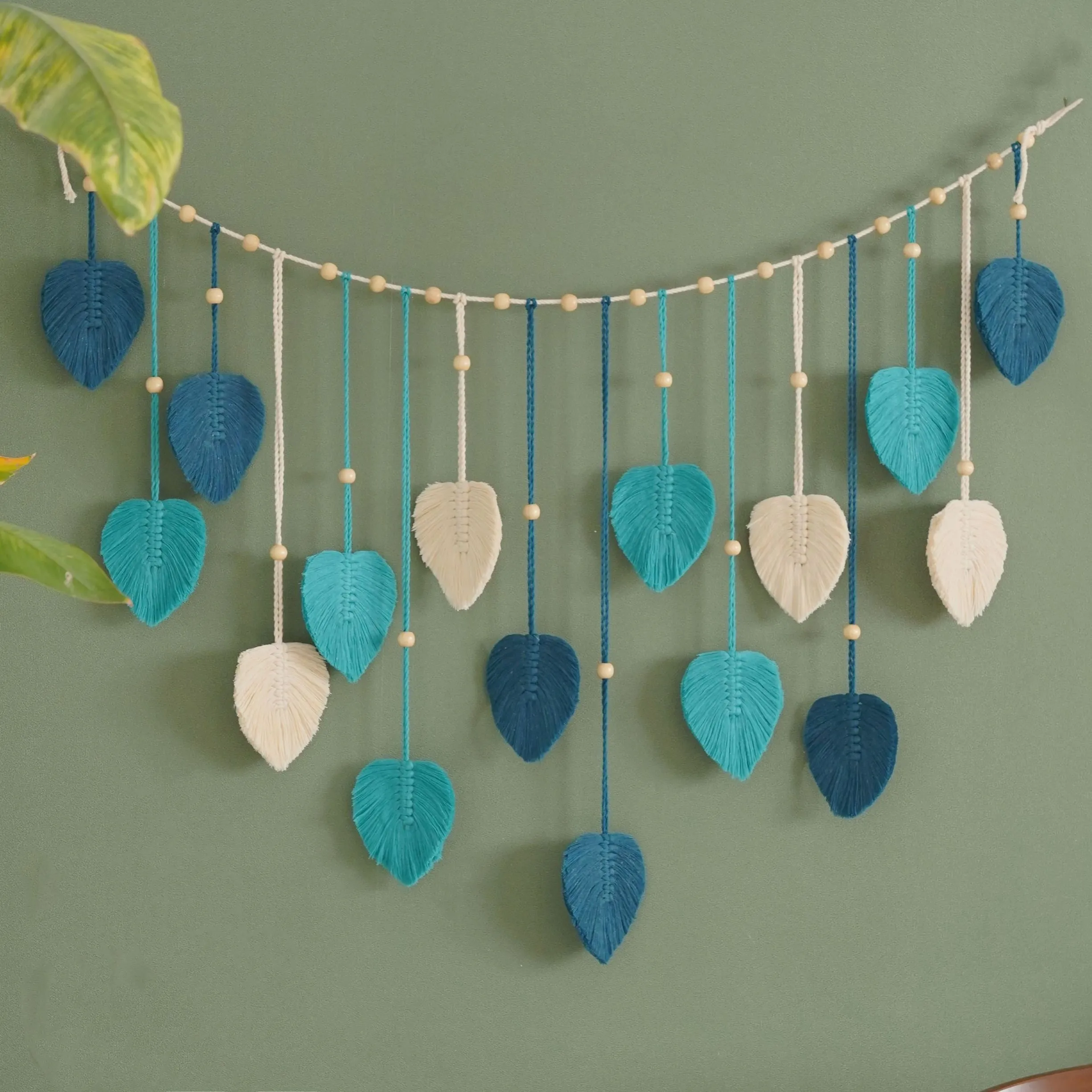 1 Pc Green Leaves Garland, Mac - Century Textile & Sewing Supply Saskatoon Sk reseña y precio