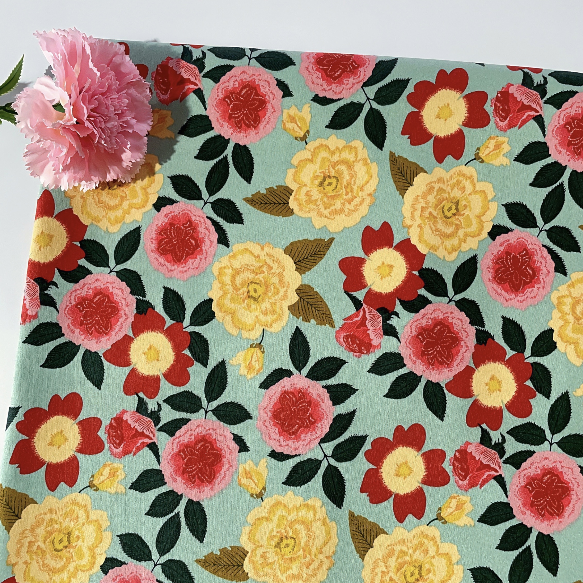 Vintage Floral Printed Satin 1 - Vintage Sewing Textile reseña y precio